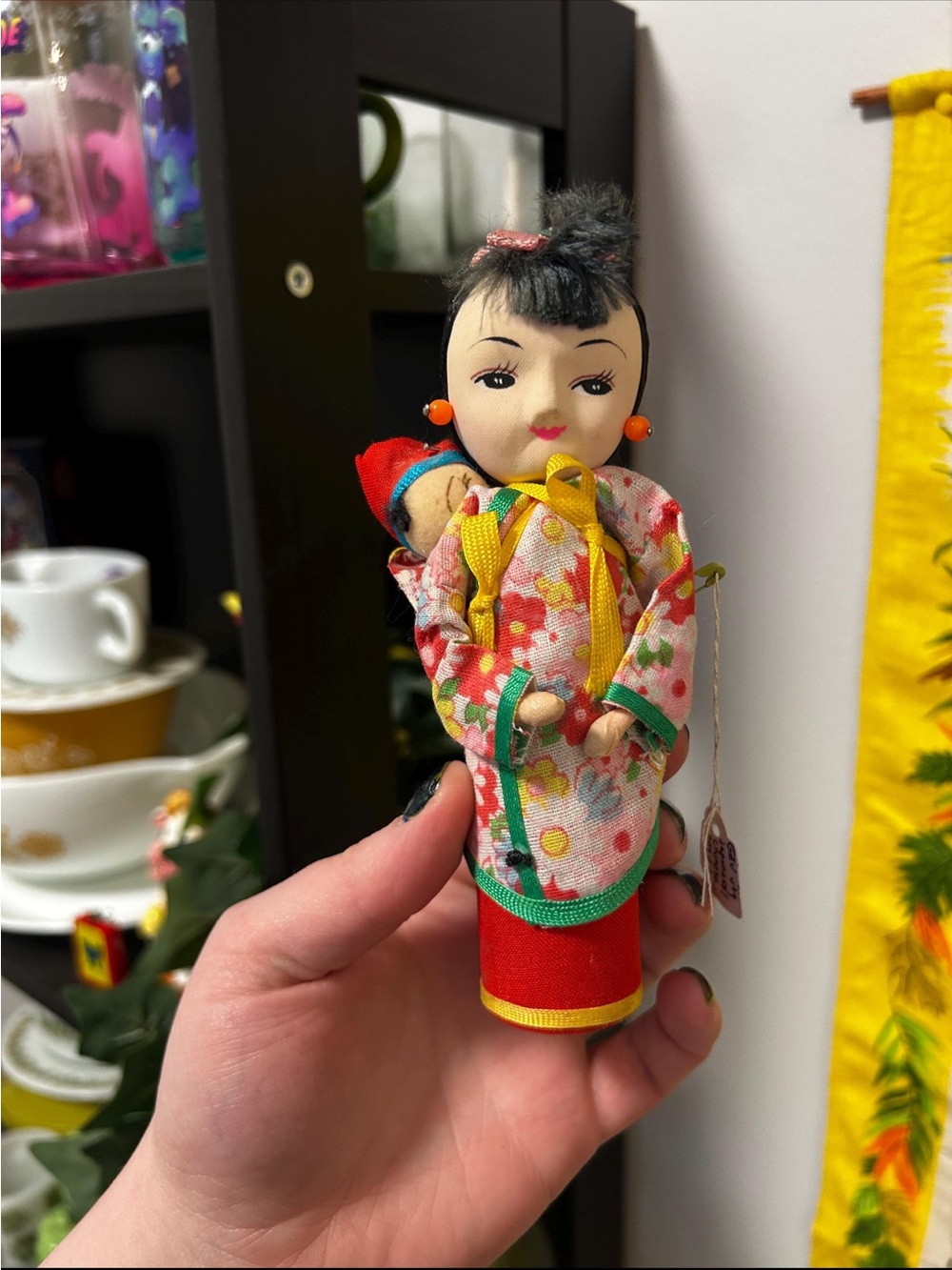 Vintage Japanese Chinese Wooden Peg Doll